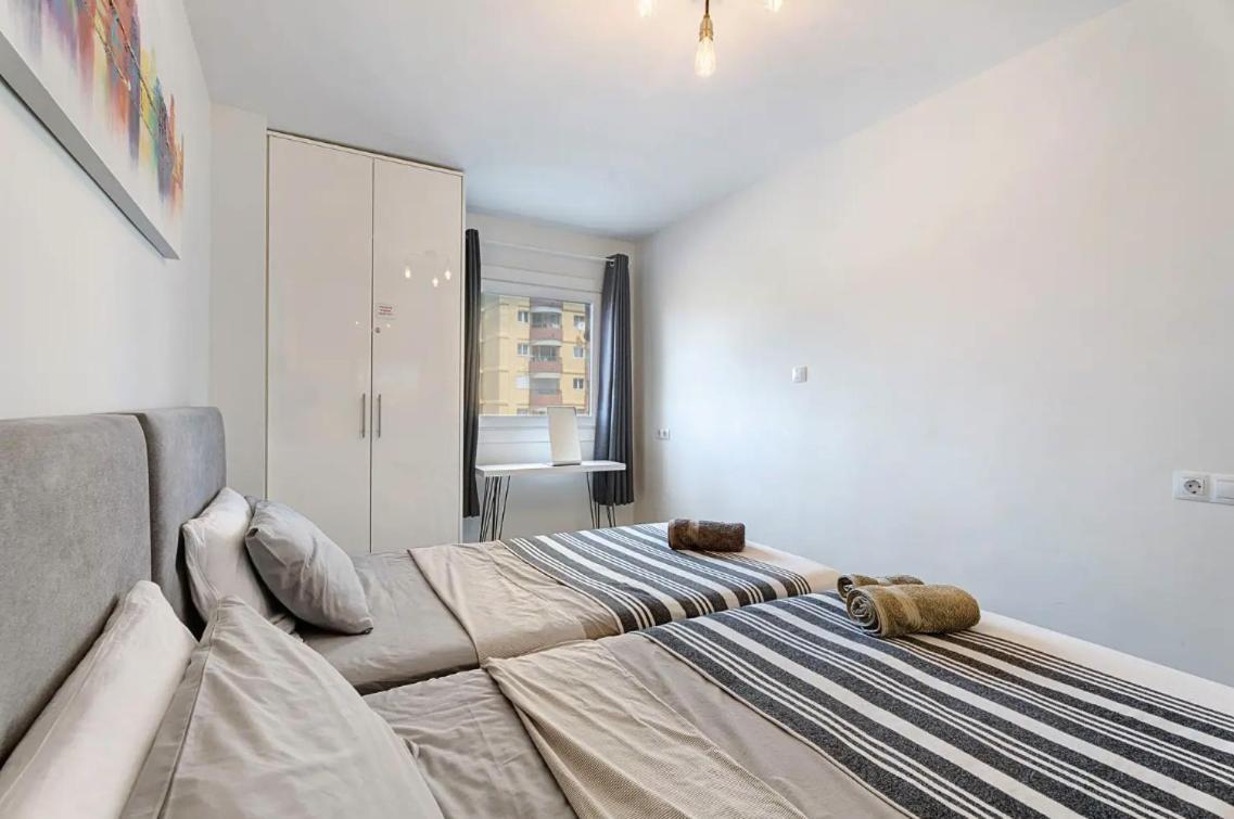 Apartamento De Lujo En Torre Del Sol, Playa De Las Americas Arona  Bagian luar foto