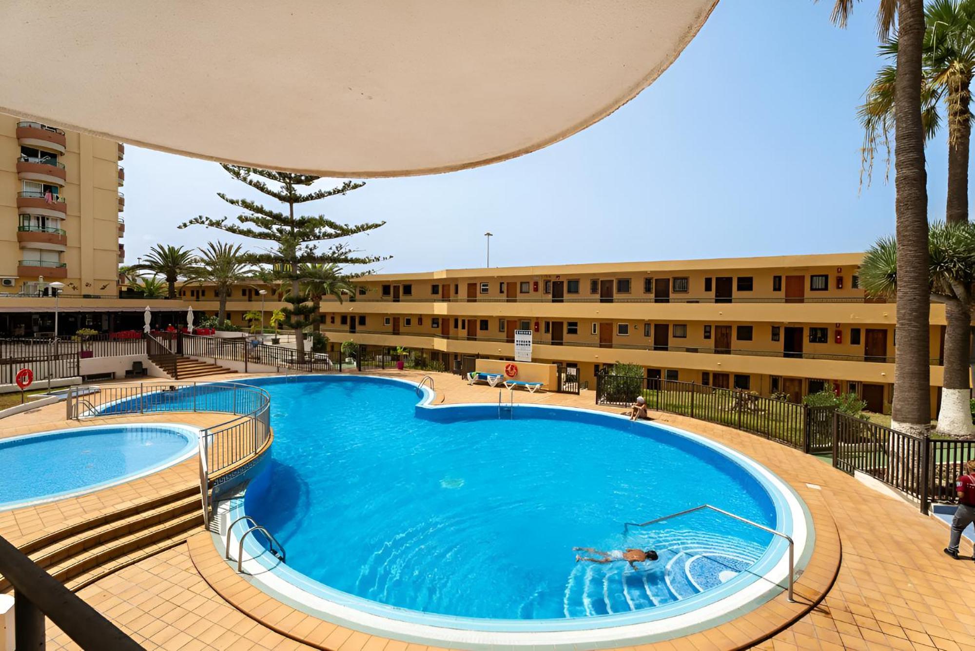 Apartamento De Lujo En Torre Del Sol, Playa De Las Americas Arona  Bagian luar foto